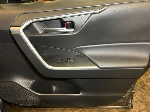 Used 2023 Toyota RAV4 XLE w/ Convenience Package AWD/4WD image 16