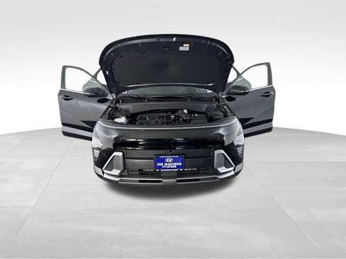 Used 2024 Hyundai Kona Limited AWD/4WD image 12
