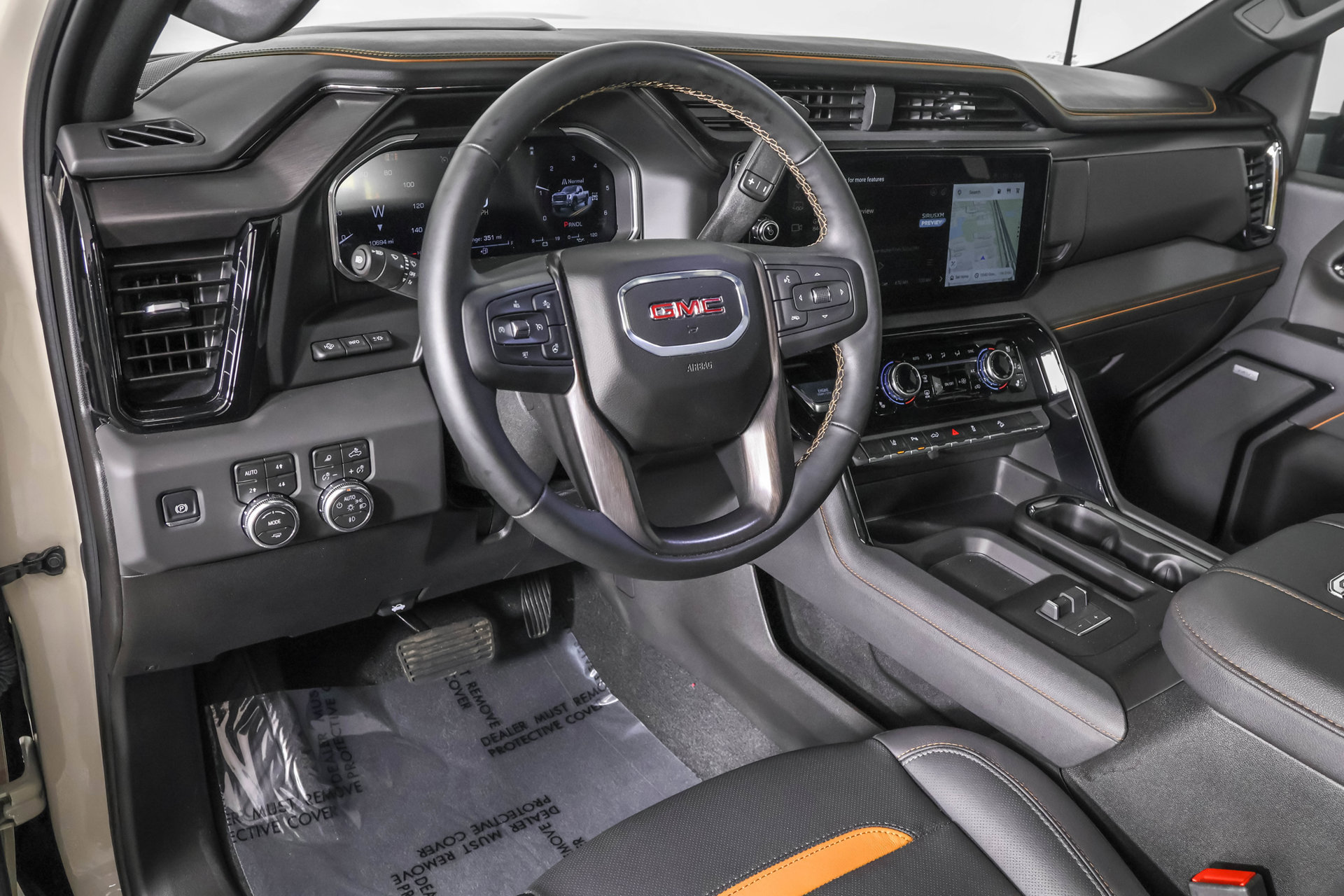 Used 2026 GMC Sierra 2500 AT4 w/ AT4 Premium Plus Package AWD/4WD image 4