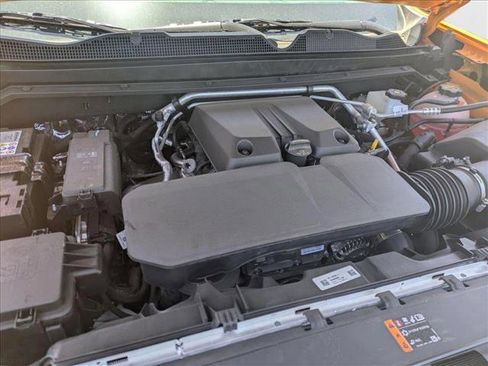 New 2025 Chevrolet Colorado Z71 w/ Midnight Edition image 16