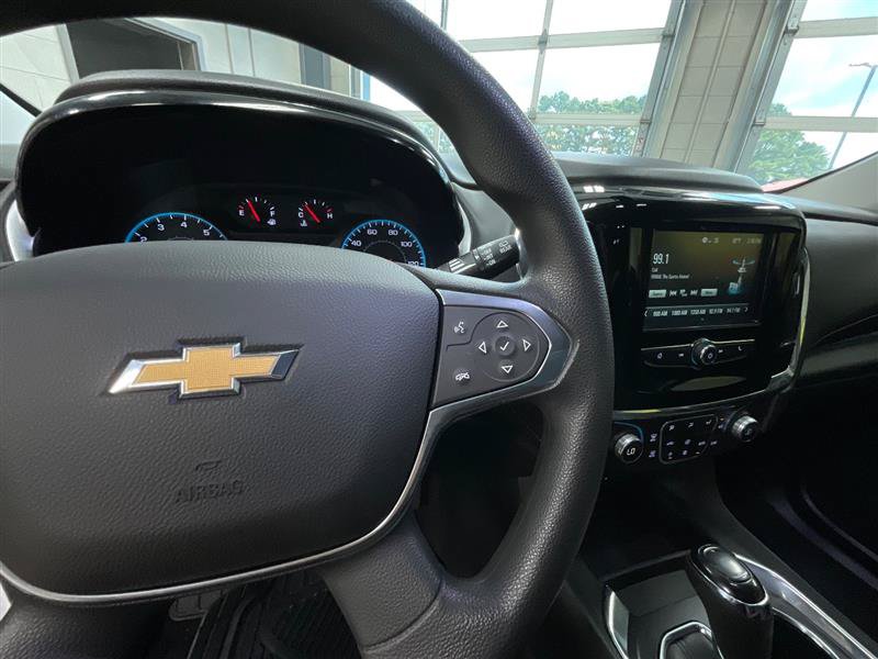 Used 2018 Chevrolet Traverse LS AWD/4WD image 20