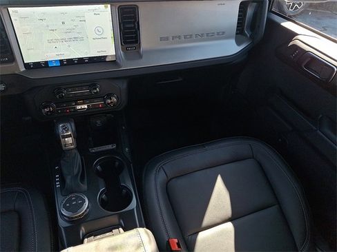 New 2025 Ford Bronco Outer Banks image 11