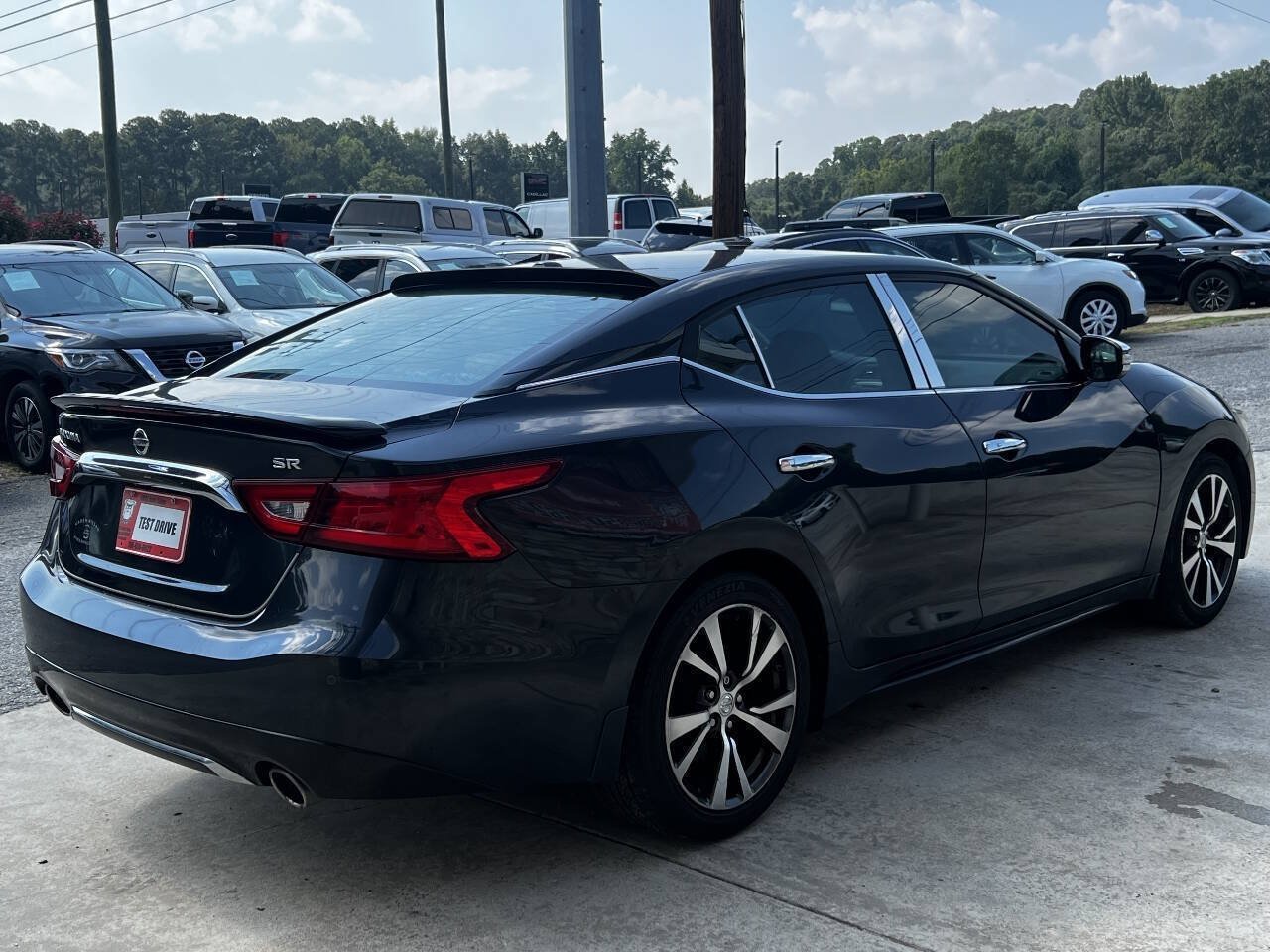 Used 2016 Nissan Maxima SR FWD image 6
