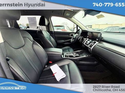 Used 2023 Kia Sorento EX AWD/4WD image 28