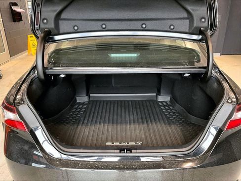 Used 2023 Toyota Camry SE w/ Cold Weather Package image 24