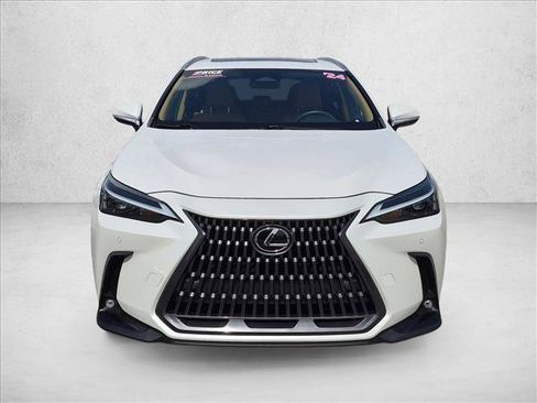 Used 2024 Lexus NX 250 FWD w/ Towing Package (2000 Lbs) image 2