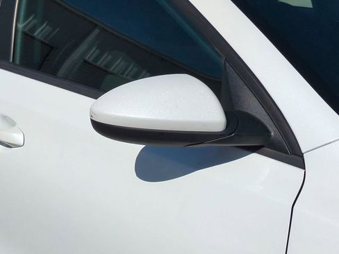 Used 2024 Kia Forte LXS image 12