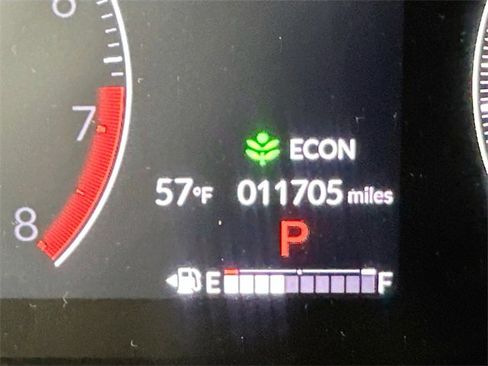 Used 2023 Honda HR-V LX image 15