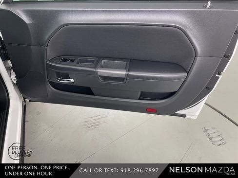 Used 2013 Dodge Challenger R/T image 39