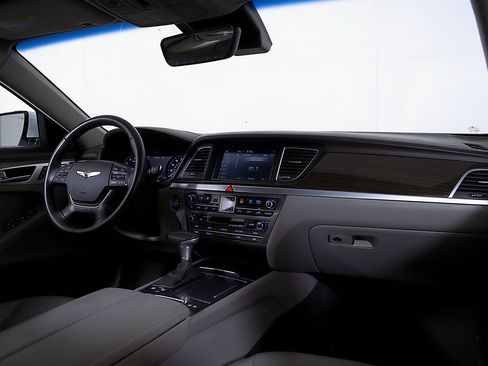 Used 2018 Genesis G80 3.8 w/ Option Group 02 RWD image 26
