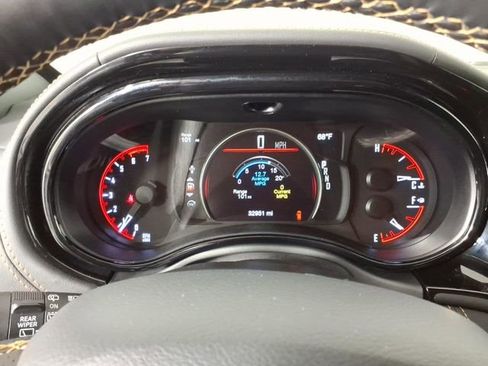 Used 2025 Dodge Durango R/T image 19