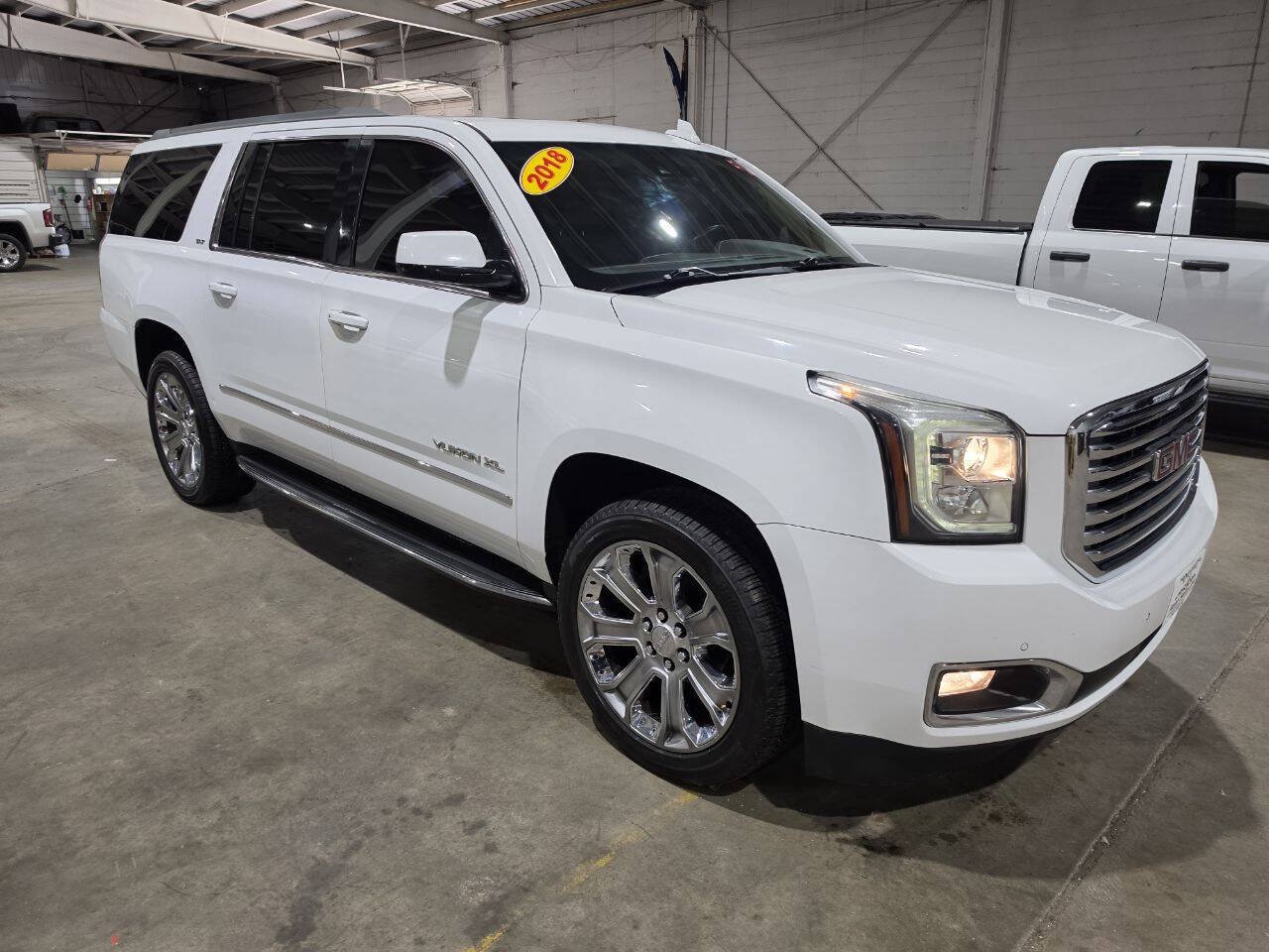 Used 2018 GMC Yukon XL SLT w/ Premium Edition AWD/4WD image 18
