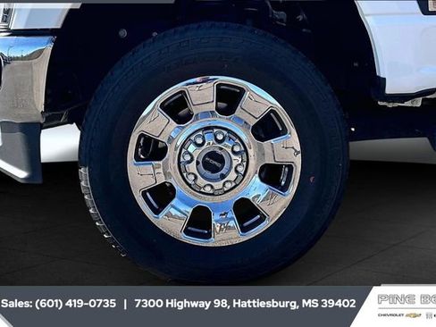 Used 2024 Ford F250 Lariat w/ Chrome Package image 8