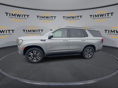 Used 2023 GMC Yukon AT4 image 5