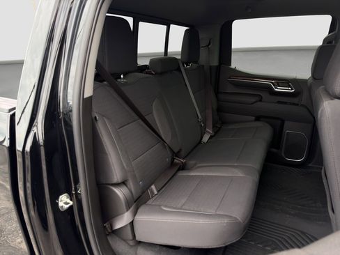 Used 2023 Chevrolet Silverado 1500 LT Trail Boss w/ Convenience Package II AWD/4WD image 19