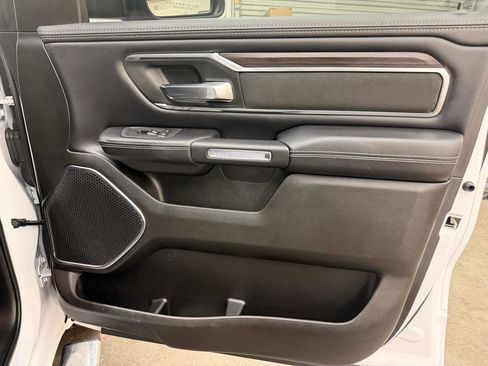 Used 2025 RAM 1500 Laramie AWD/4WD image 33