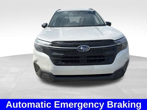 Used 2025 Subaru Forester Touring image 10