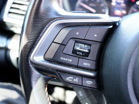 Used 2019 Subaru Crosstrek 2.0i Limited w/ Moonroof Package image 32