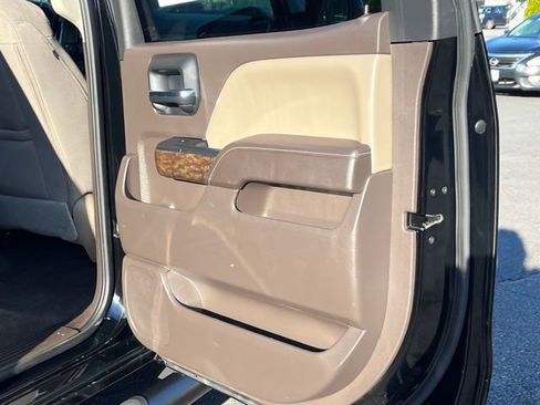 Used 2018 Chevrolet Silverado 1500 LT w/ All Star Edition image 21