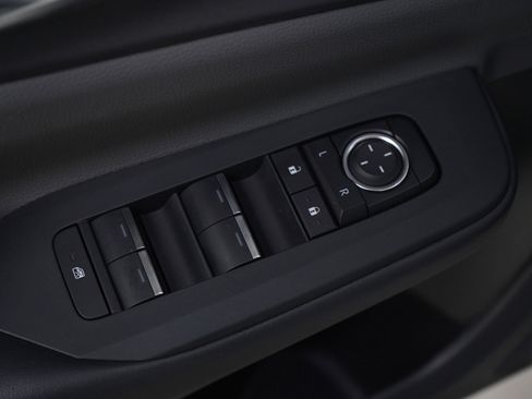 Used 2025 Toyota Prius Limited image 22