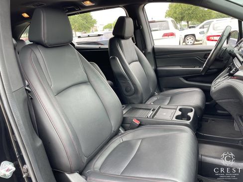 Used 2025 Honda Odyssey Sport-L image 24