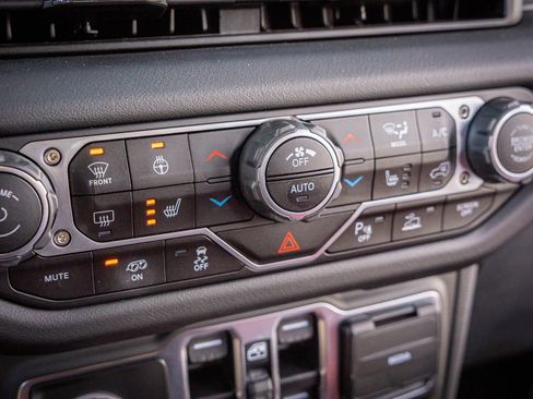 Used 2024 Jeep Wrangler Unlimited Rubicon 392 image 23