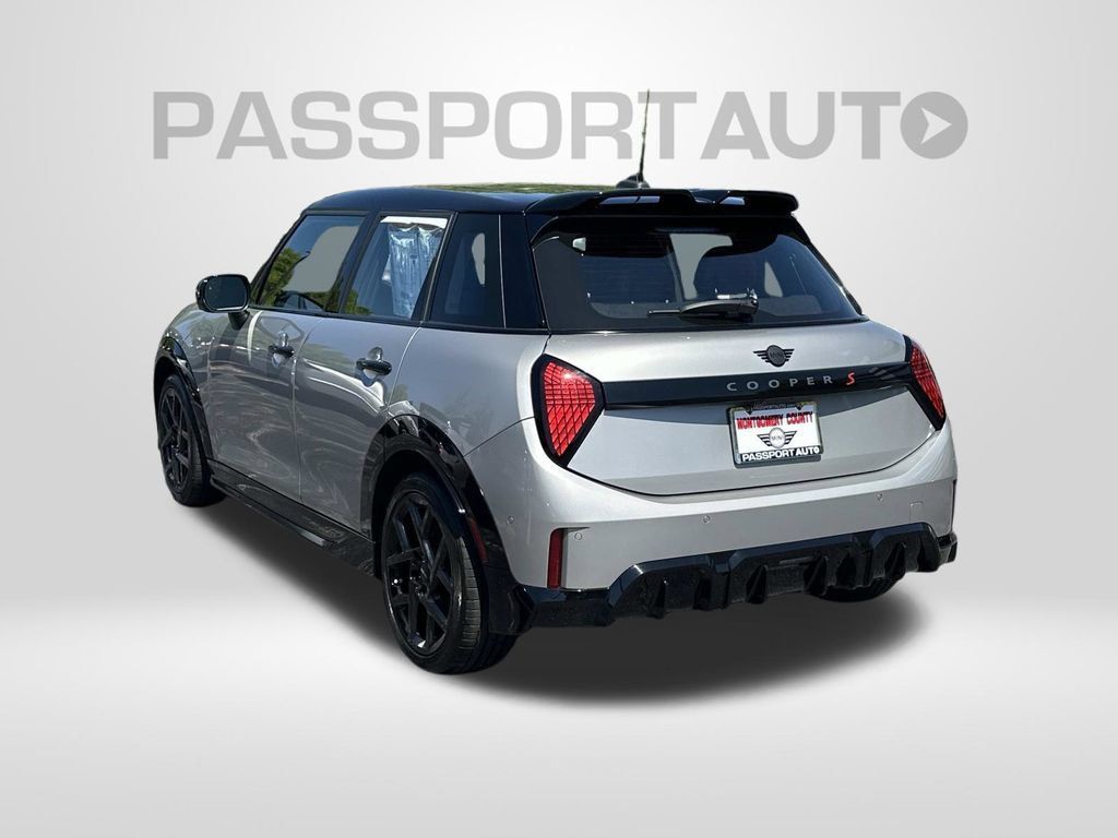Used 2025 MINI Cooper S FWD image 2