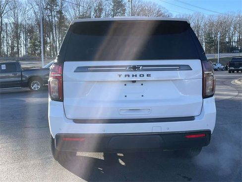 Used 2022 Chevrolet Tahoe Z71 w/ Z71 Off-Road Package image 4