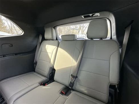 Used 2024 GMC Acadia Elevation image 16