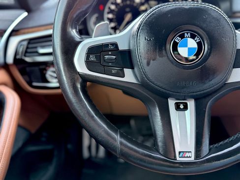 Used 2018 BMW M550i xDrive w/ Driving Assistance Package image 25
