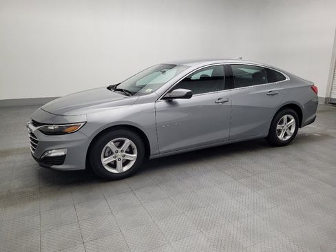 Used 2024 Chevrolet Malibu LT image 2