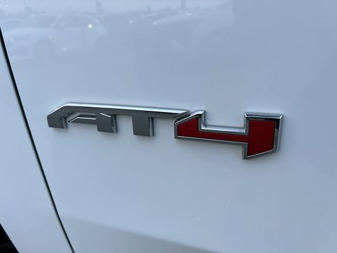 Used 2024 GMC Yukon AT4 w/ Max Trailering Package image 8