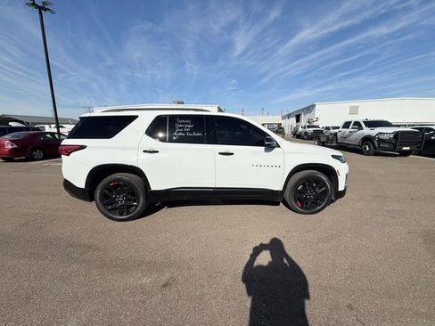 Used 2023 Chevrolet Traverse Premier w/ Redline Edition FWD image 6