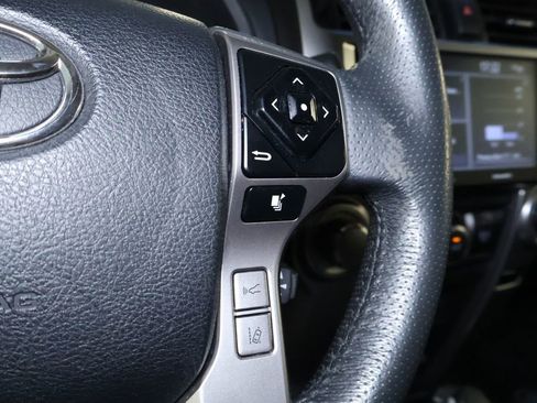Used 2021 Toyota 4Runner SR5 AWD/4WD image 21