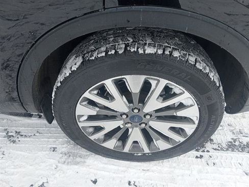 Used 2022 Ford Escape Titanium image 94