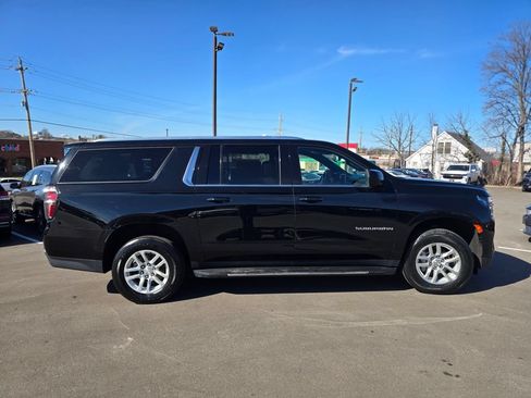 Used 2023 Chevrolet Suburban LT AWD/4WD image 4