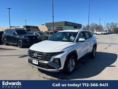 New 2025 Hyundai Tucson SE