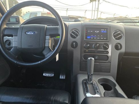 Used 2006 Ford F150 XLT image 23