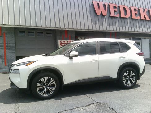 Used 2023 Nissan Rogue SV w/ SV Premium B Package AWD/4WD image 4