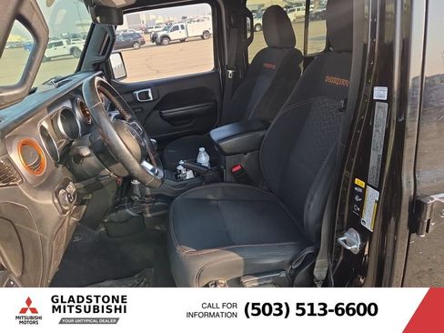 Used 2020 Jeep Gladiator Mojave AWD/4WD image 6