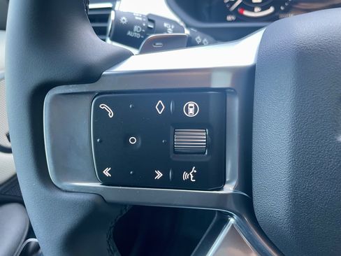 New 2026 Land Rover Discovery Limited Edition AWD/4WD image 23