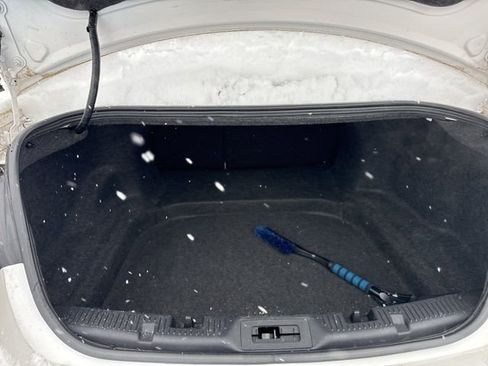 Used 2019 Ford Taurus Limited image 29