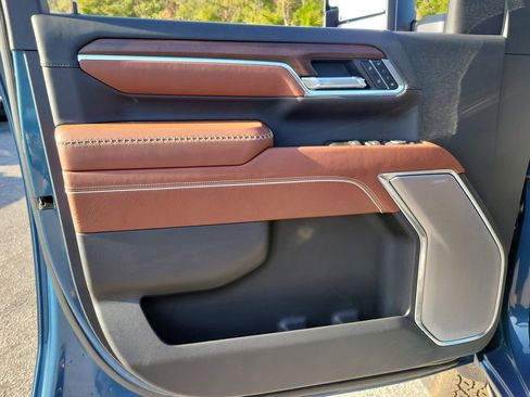 New 2026 GMC Sierra 2500 Denali Ultimate AWD/4WD image 19