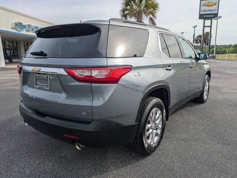 Used 2020 Chevrolet Traverse LT FWD image 6