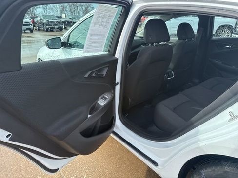 Used 2024 Chevrolet Malibu LT image 34