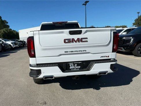 New 2026 GMC Sierra 1500 AT4 w/ AT4 Premium Package image 7
