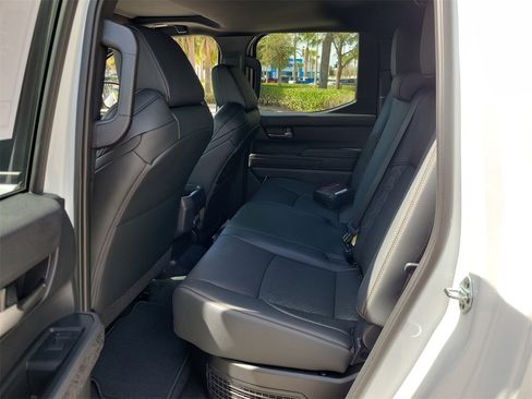 Used 2025 Toyota Tacoma Limited image 9
