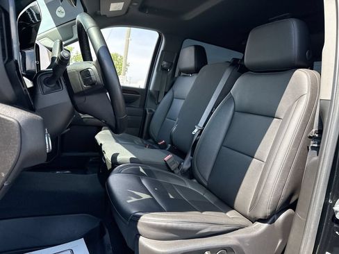 Used 2025 GMC Sierra 3500 SLE w/ SLE Value Package AWD/4WD image 11