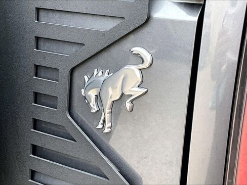 Used 2024 Ford Bronco Outer Banks image 10