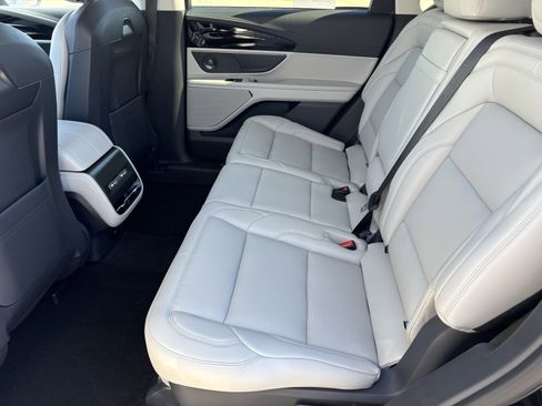 New 2026 Lincoln Nautilus Premiere image 17